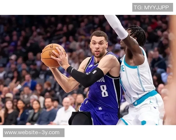 湖人缺少东詹却被里夫斯打爆德罗赞拉文表现为何不敌对手